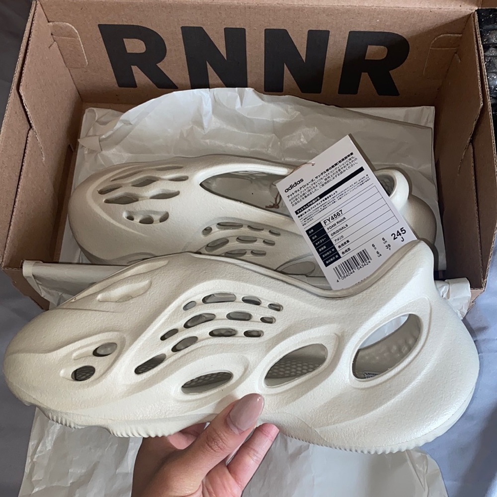 SOLD! Yeezy foam runner
